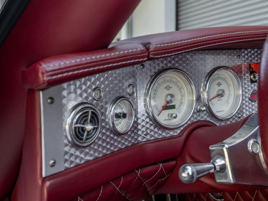 Панель приборов Spyker C8 Spyder 2006 года  (фото 86 из 131)